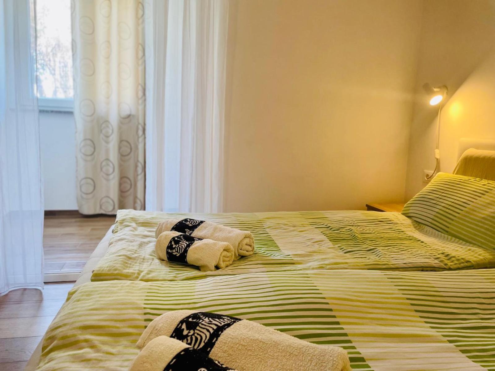 Boutique Apartment With Private Pool For Your Exclusive Use Novigrad Istria エクステリア 写真