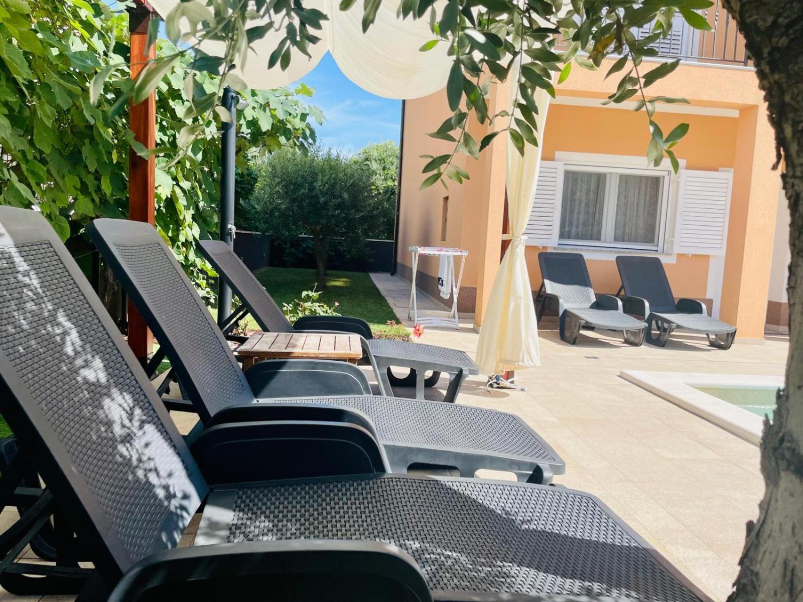Boutique Apartment With Private Pool For Your Exclusive Use Novigrad Istria エクステリア 写真