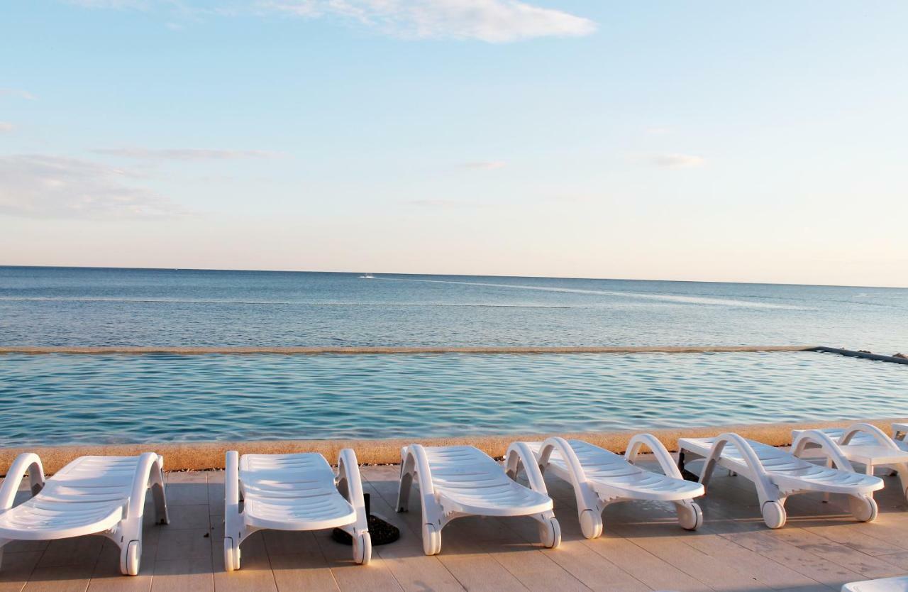 Boutique Apartment With Private Pool For Your Exclusive Use Novigrad Istria エクステリア 写真